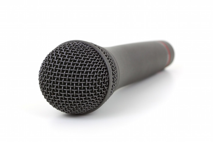 microphone-podcast-on-white-smaller