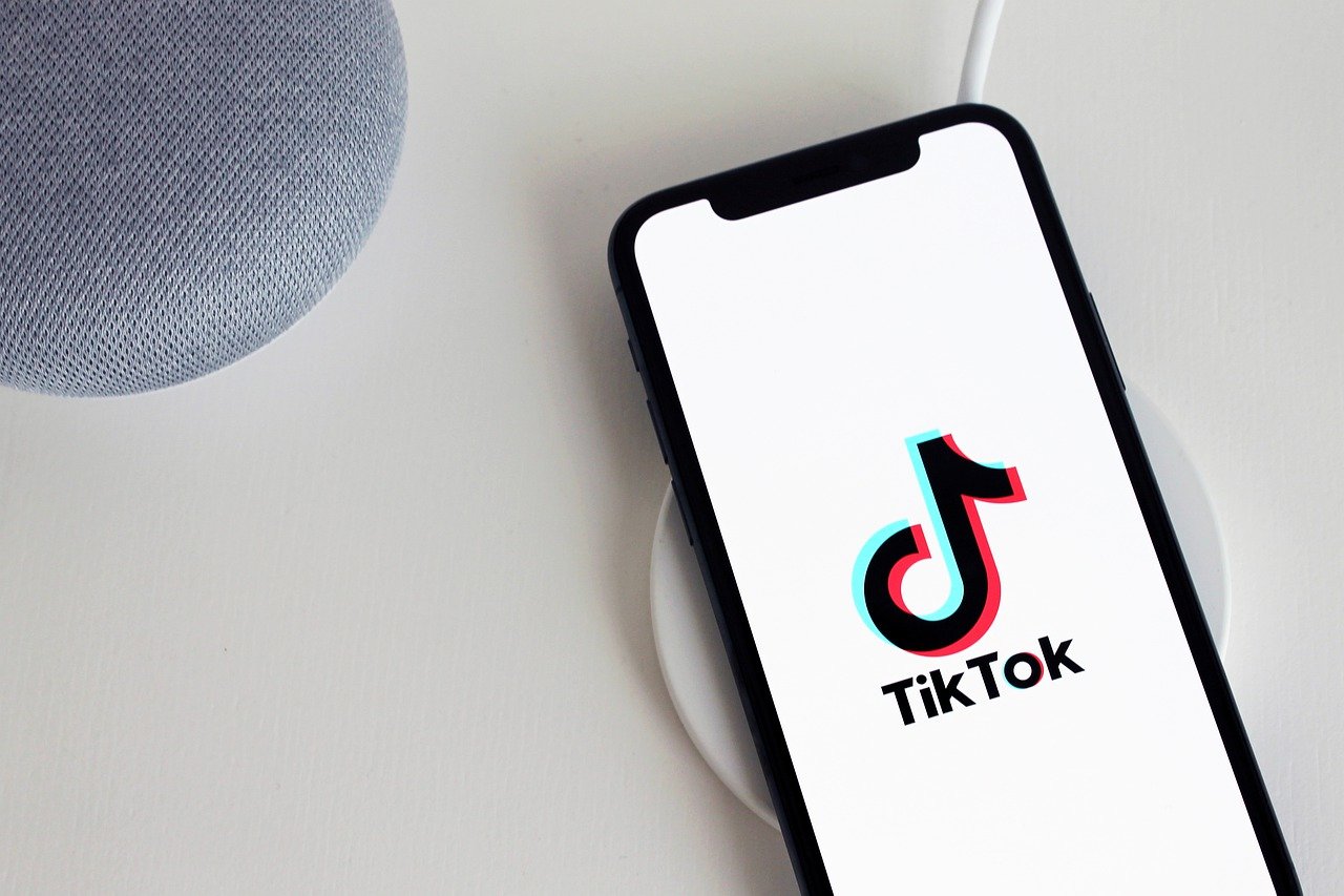 10 Best Sites to Buy TikTok Likes and Views (Real and Fast) - Influencive