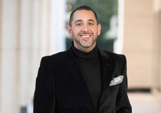 Creating a spectacular lifestyle for himself as a high-performing entrepreneur and influencer is Mark Atalla